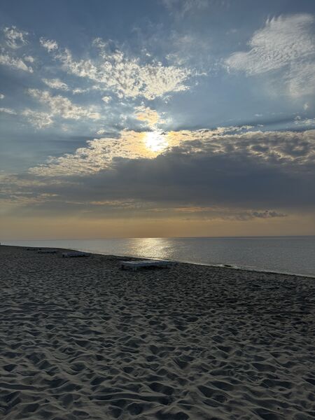 Пляж і море — готель «Перша Лінія», Кароліно-Бугаз, фото 5